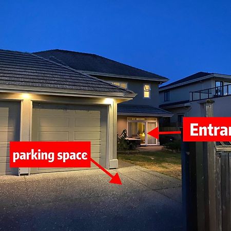Lucky Suite, Two-Bedroom Suite With Independent Entrance In Richmond Close To Yvr Bagian luar foto