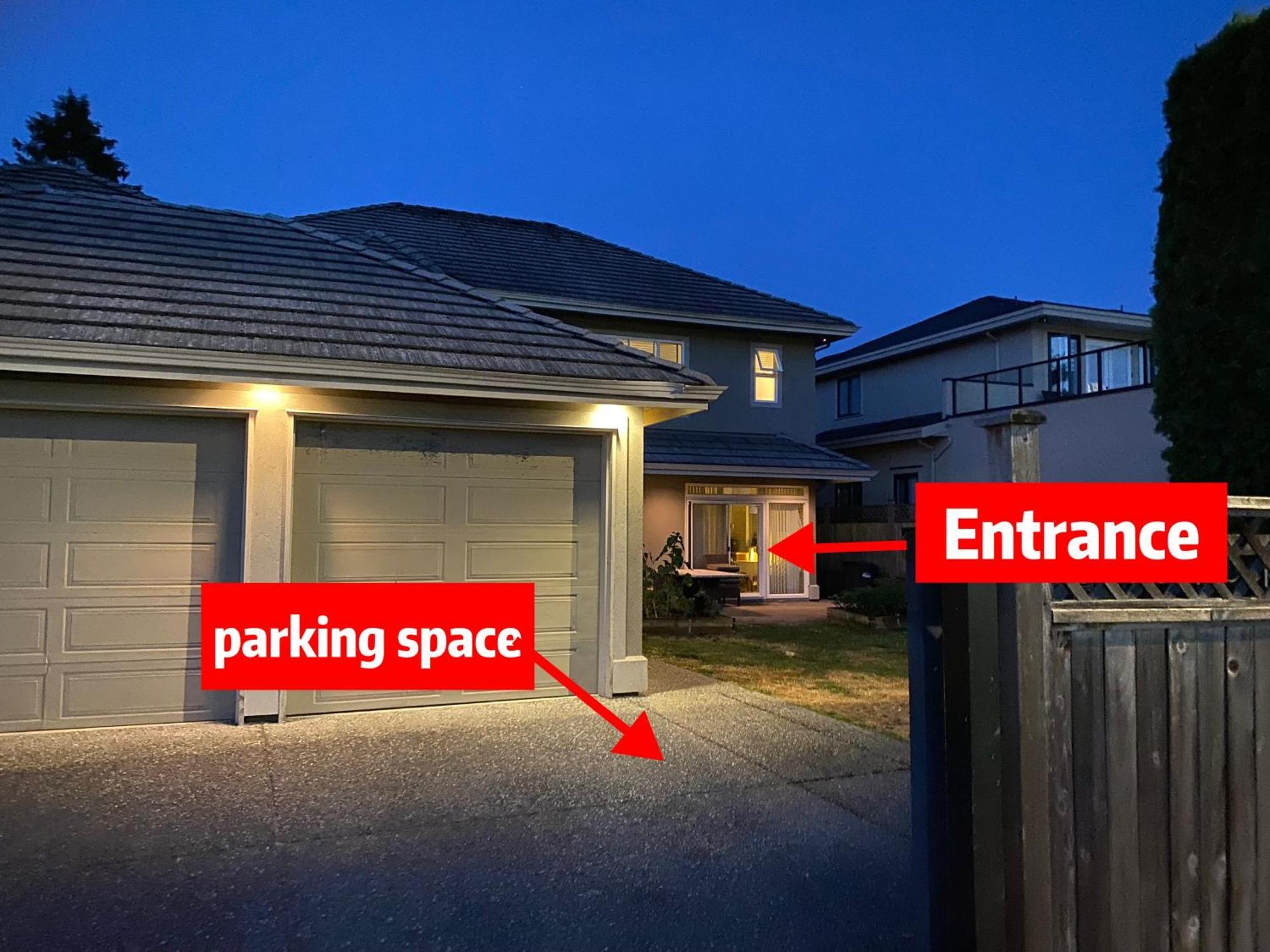 Lucky Suite, Two-Bedroom Suite With Independent Entrance In Richmond Close To Yvr Bagian luar foto